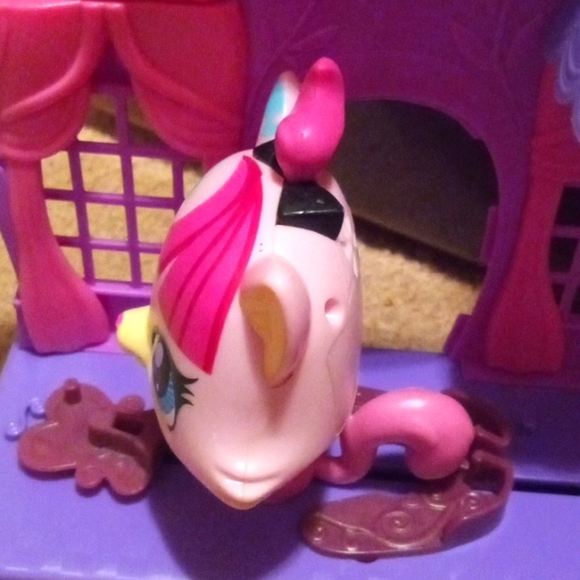 Old LPS Singing Cat + MLP Rarity's fashion show playset - Picture 4 of 5
